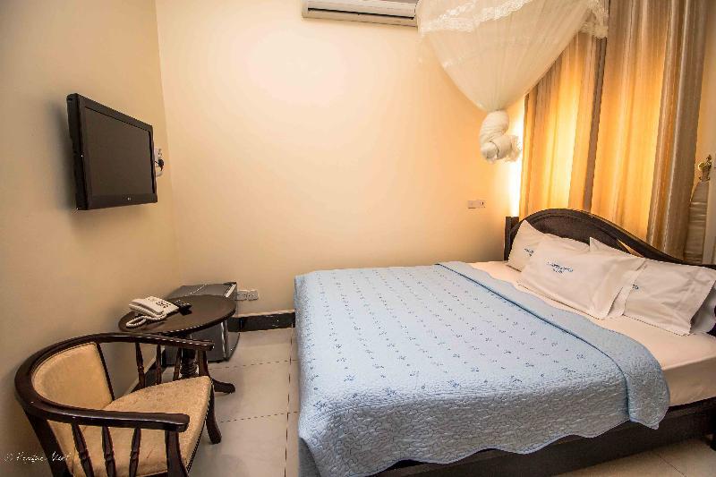 Innophine Hotel 790 엔테베 외부 사진